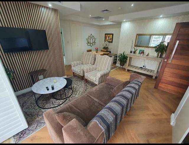 1 BEDROOM APARTMENT FOR SALE IN NEW TOWN CENTRE